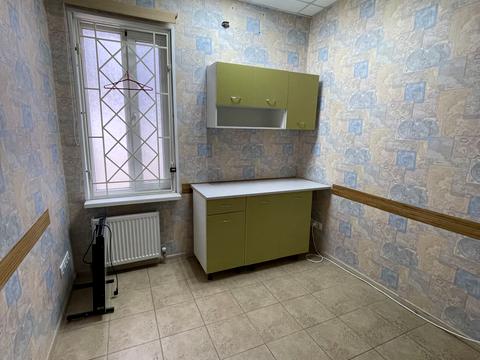 комерційна за адресою Привокзальна вул., 9а