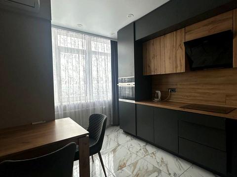 квартира за адресою Перлинна вул., 8