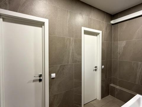 комерційна за адресою Костянтинівська вул., 75