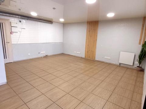 комерційна за адресою Рівне, вул. Проспект миру, 9