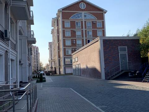 квартира за адресою Дмитра Луценка вул. (Крейсера "Аврора"), 6