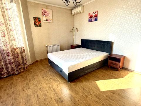 квартира за адресою Сім'ї Стешенків вул. (Тимофія Строкача), 7