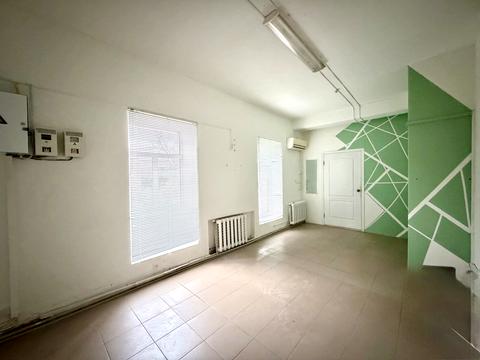 комерційна за адресою Центральний просп. (Леніна), 66