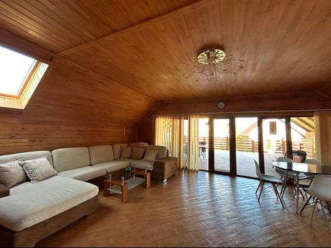 дом по адресу Черноморск (Ильичевск), Вишнёвая ул.