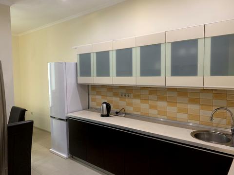 комерційна за адресою Саксаганського вул., 121