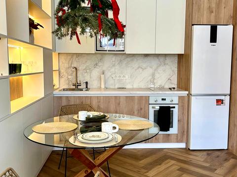 квартира за адресою Салютна вул., (Будинок 02301-02303)