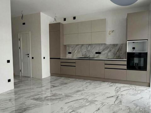 будинок за адресою Молодіжна вул.