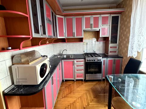 квартира за адресою Шкільна вул. (Героїв Сталінграда), 50