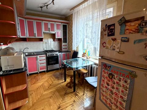 квартира за адресою Шкільна вул. (Героїв Сталінграда), 50