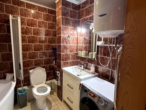 квартира за адресою Шкільна вул. (Героїв Сталінграда), 50