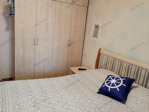 кімната за адресою Юрія Кондратюка вул. (Комунарівська), 1