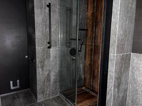 комерційна за адресою Вацлава Гавела бульв. (Івана Лепсе), 23