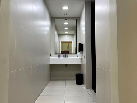 комерційна за адресою Вацлава Гавела бульв. (Івана Лепсе), 23