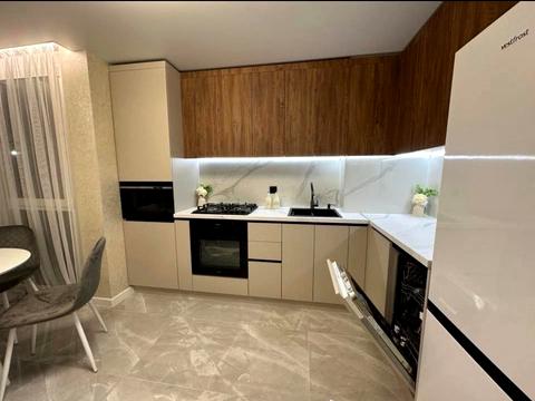 квартира за адресою Білогірська вул., 13