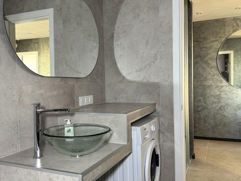 квартира за адресою Олега Мудрака вул. (Генерала Наумова), 1-Б