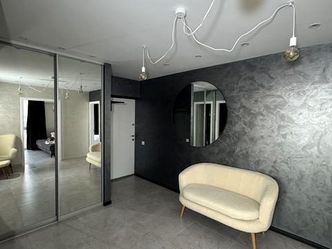 квартира за адресою Олега Мудрака вул. (Генерала Наумова), 1-Б