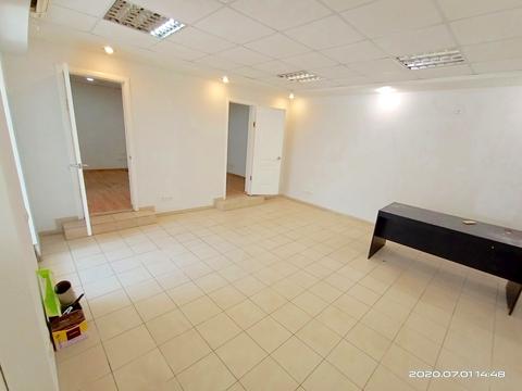 комерційна за адресою Мала Арнаутська вул., 64