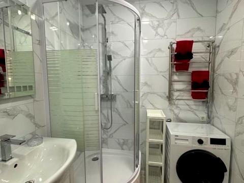 квартира за адресою Космічна вул., 5