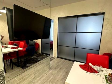 квартира за адресою Космічна вул., 5