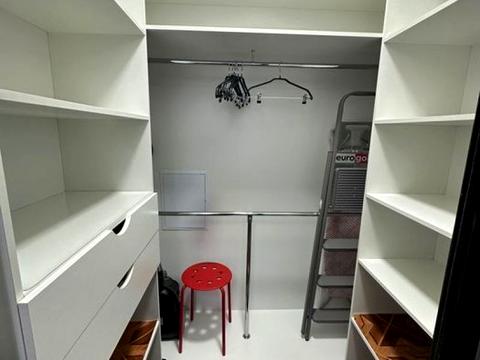 квартира за адресою Космічна вул., 5