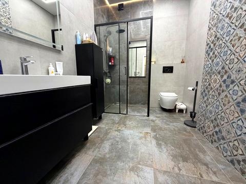 квартира за адресою Космонавтів просп., 49