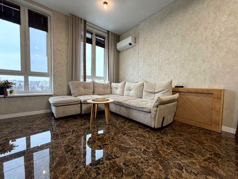 квартира за адресою Космонавтів просп., 49