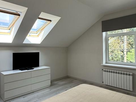 будинок за адресою Степана Чобану вул. (Василя Алексухіна), 11