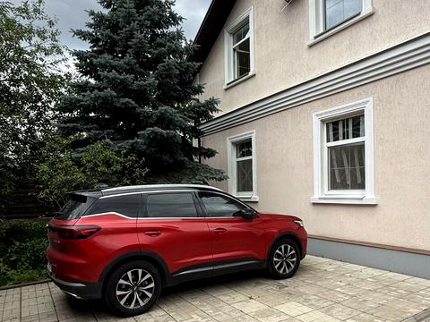 будинок за адресою Степана Чобану вул. (Василя Алексухіна), 11