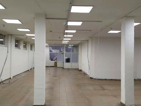 комерційна за адресою Василя Балога вул. (Івана Ваша), 2