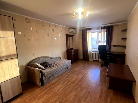 квартира за адресою Незалежності бульв. (50 років Жовтня), 13