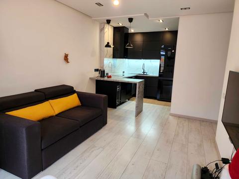 квартира за адресою Регенераторна вул., 4к2