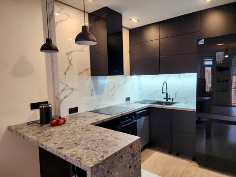 квартира за адресою Регенераторна вул., 4к2