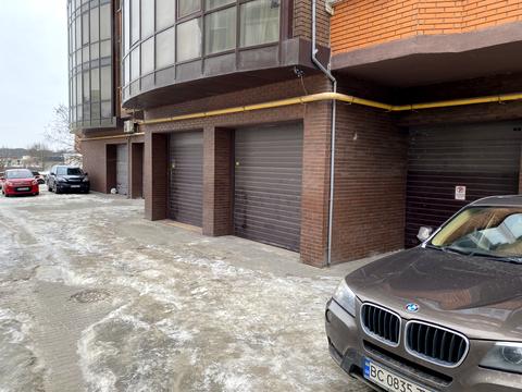 паркомісце за адресою Івана Пулюя вул., 40, к. 5