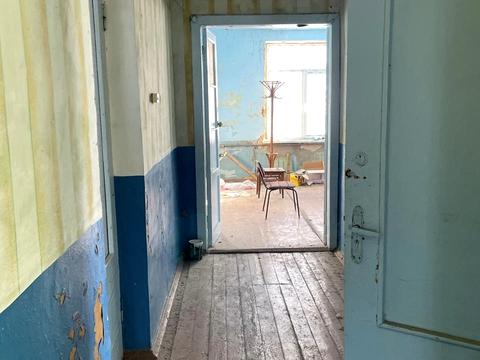 комерційна за адресою Миру, 4