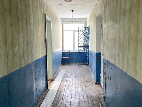 комерційна за адресою Миру, 4