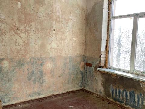 комерційна за адресою Миру, 4