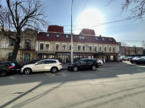 комерційна за адресою Ярославська вул., 6