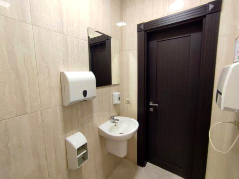 комерційна за адресою Спаська вул., 5