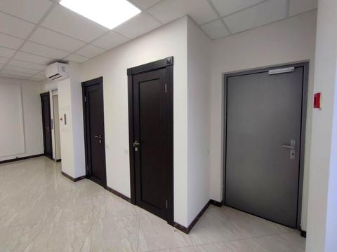 комерційна за адресою Спаська вул., 5