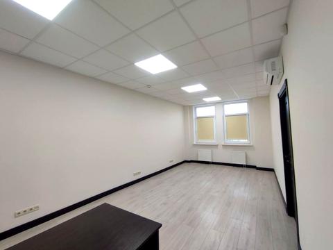 комерційна за адресою Спаська вул., 5