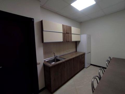 комерційна за адресою Спаська вул., 5