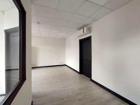 комерційна за адресою Спаська вул., 5