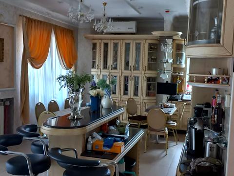 дом по адресу Героїв у ул., 1