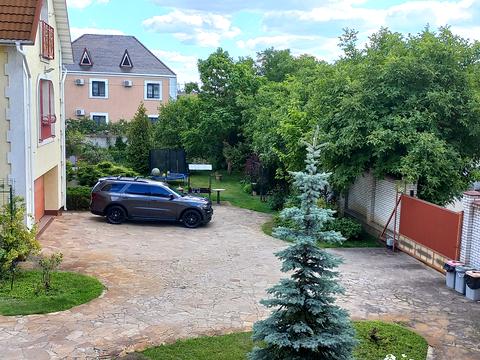 дом по адресу Героїв у ул., 1