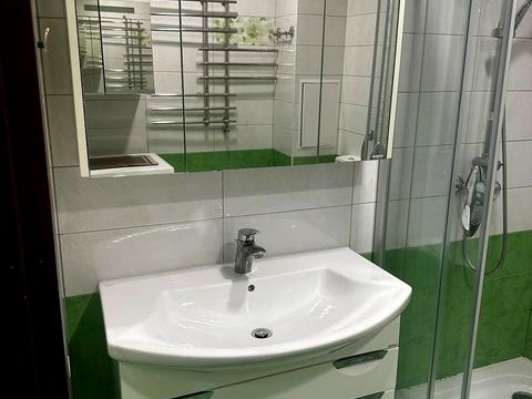 квартира за адресою Василя Симоненка вул., 5-А