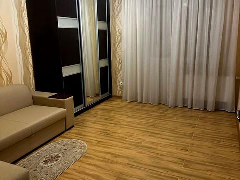 квартира за адресою Василя Симоненка вул., 5-А