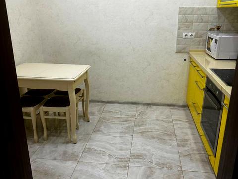 квартира за адресою Василя Симоненка вул., 5-А