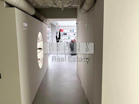 комерційна за адресою Київ, Басейна вул., 1/2