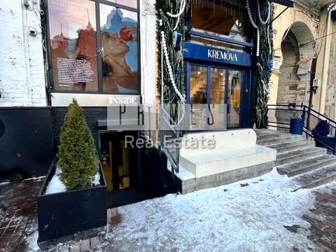 комерційна за адресою Київ, Басейна вул., 1/2