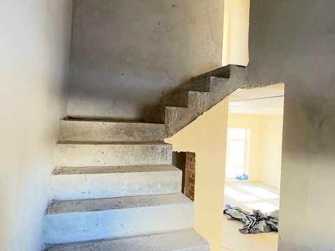 будинок за адресою Коновальця, 48